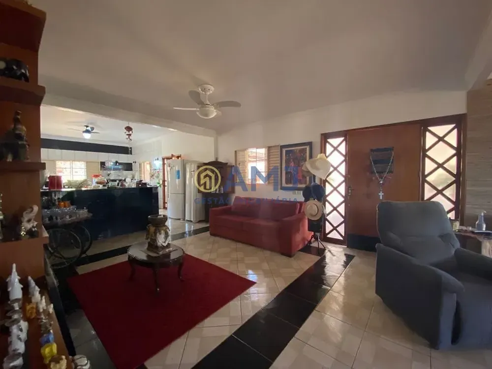 Chácara, 5 quartos, 5000 m² - Foto 1