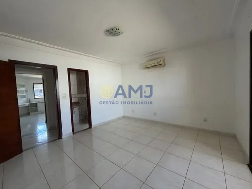 Sobrado, 4 quartos, 277 m² - Foto 2