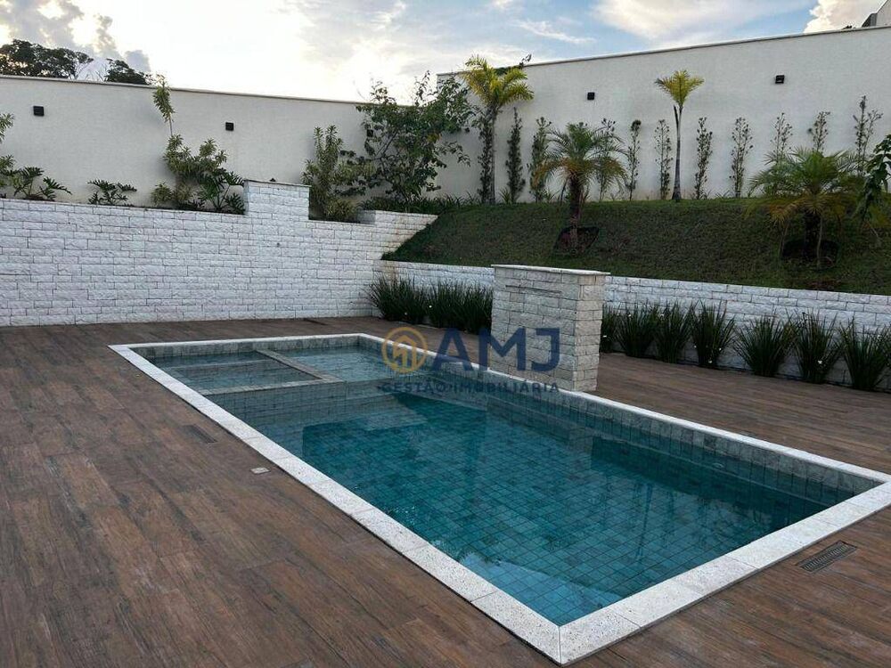 Sobrado, 4 quartos, 270 m² - Foto 2