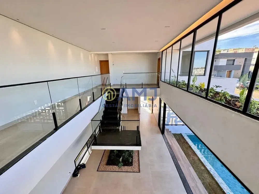 Sobrado, 3 quartos, 273 m² - Foto 2