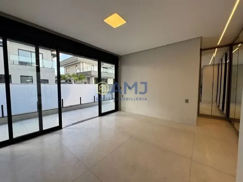 Sobrado, 4 quartos, 376 m² - Foto 1