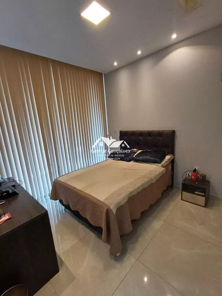 Casa à venda com 5 quartos, 200m² - Foto 14