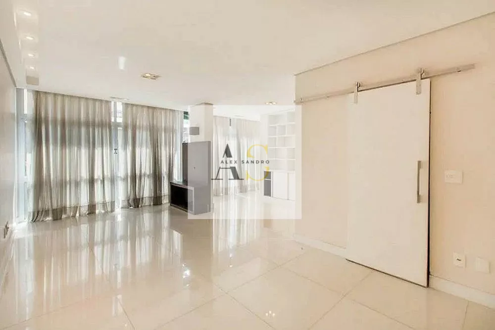 Apartamento, 3 quartos, 130 m² - Foto 1