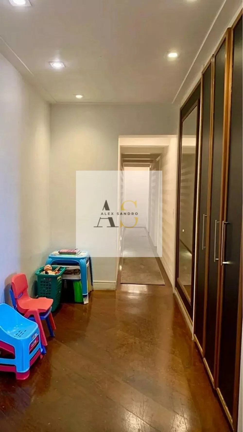 Apartamento, 3 quartos, 187 m² - Foto 1