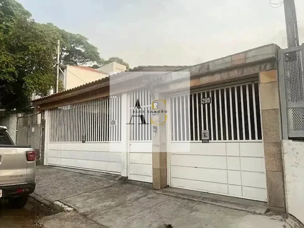 Casa, 4 quartos, 220 m² - Foto 2