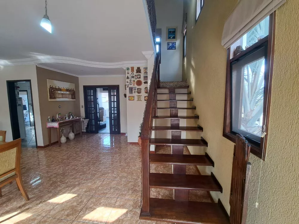 Casa, 4 quartos, 217 m² - Foto 8