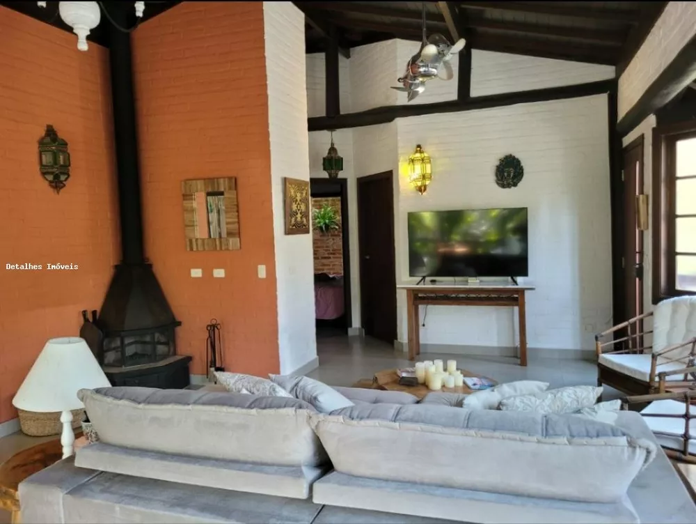 Casa, 3 quartos, 200 m² - Foto 2