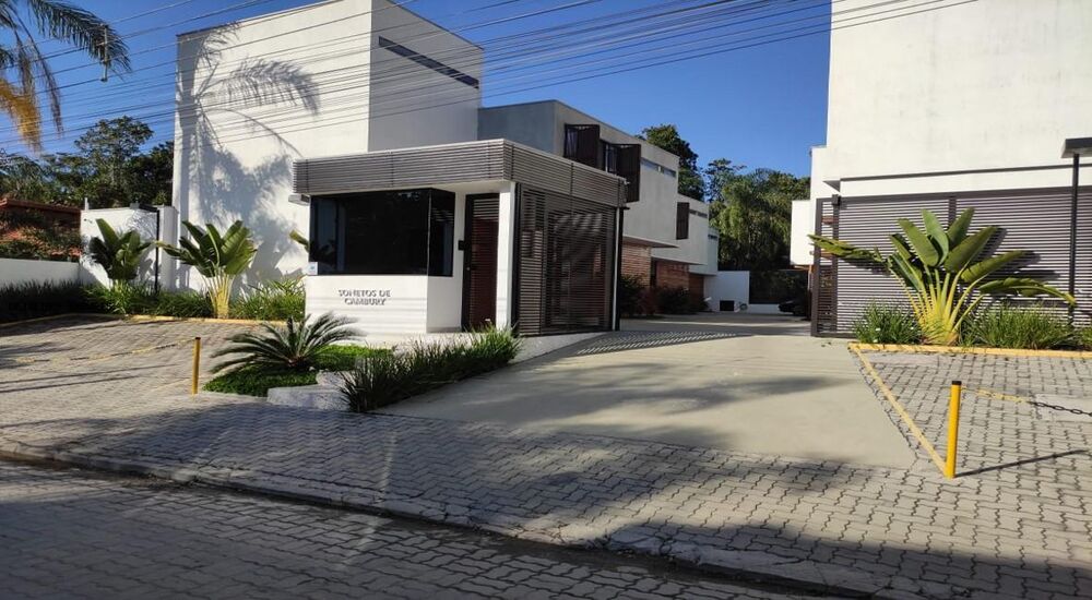 Casa, 3 quartos, 207 m² - Foto 1
