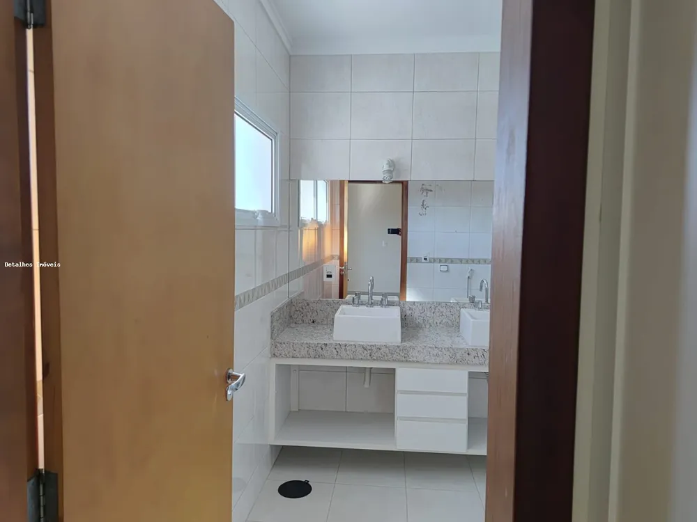 Casa, 4 quartos, 230 m² - Foto 3