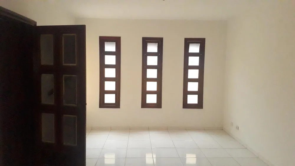 Casa, 3 quartos, 270 m² - Foto 1