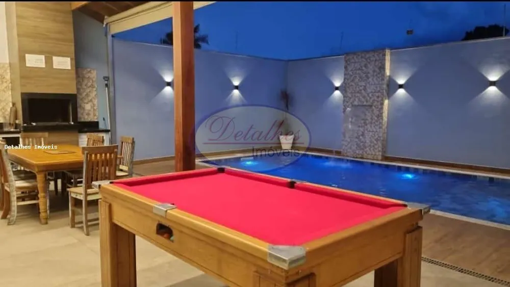 Casa, 3 quartos, 208 m² - Foto 1