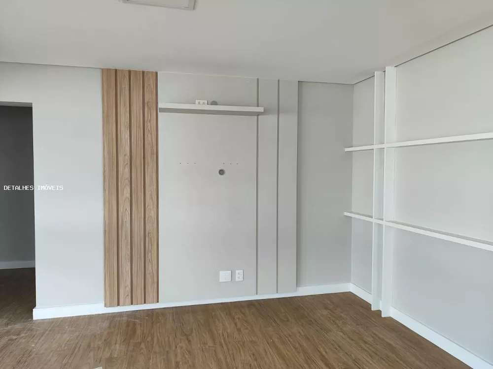 Apartamento à venda com 3 quartos, 350m² - Foto 1