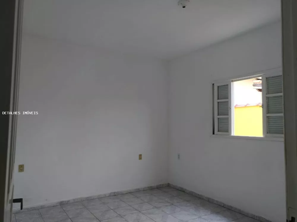 Casa, 2 quartos, 250 m² - Foto 18