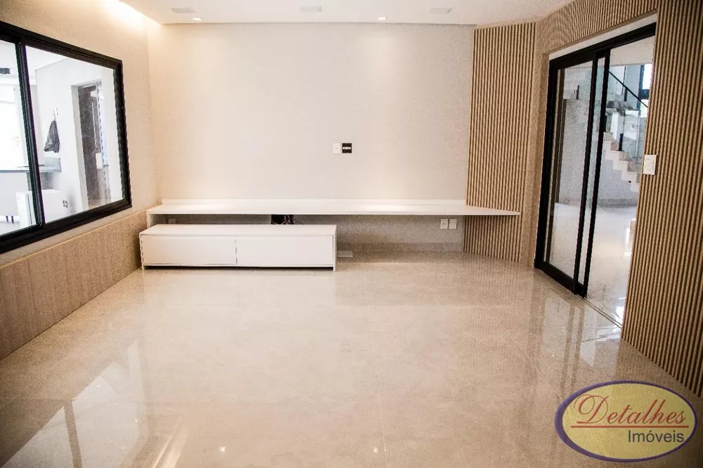 Casa à venda com 7 quartos, 700m² - Foto 5