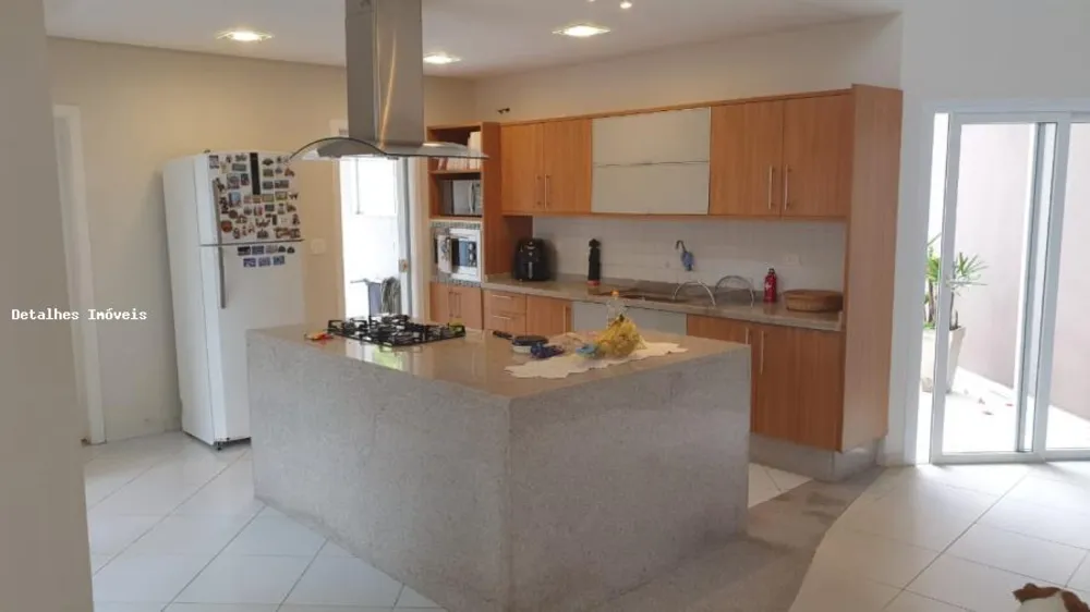 Casa, 3 quartos, 400 m² - Foto 1