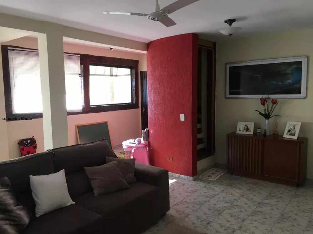 Casa, 3 quartos, 261 m² - Foto 4