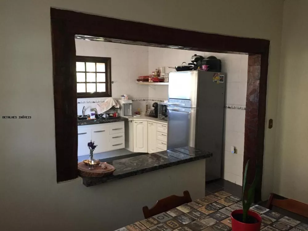 Casa, 3 quartos, 261 m² - Foto 2