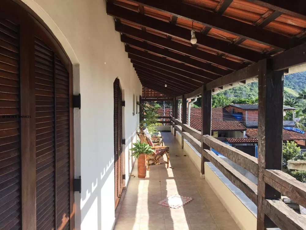 Casa, 3 quartos, 261 m² - Foto 1