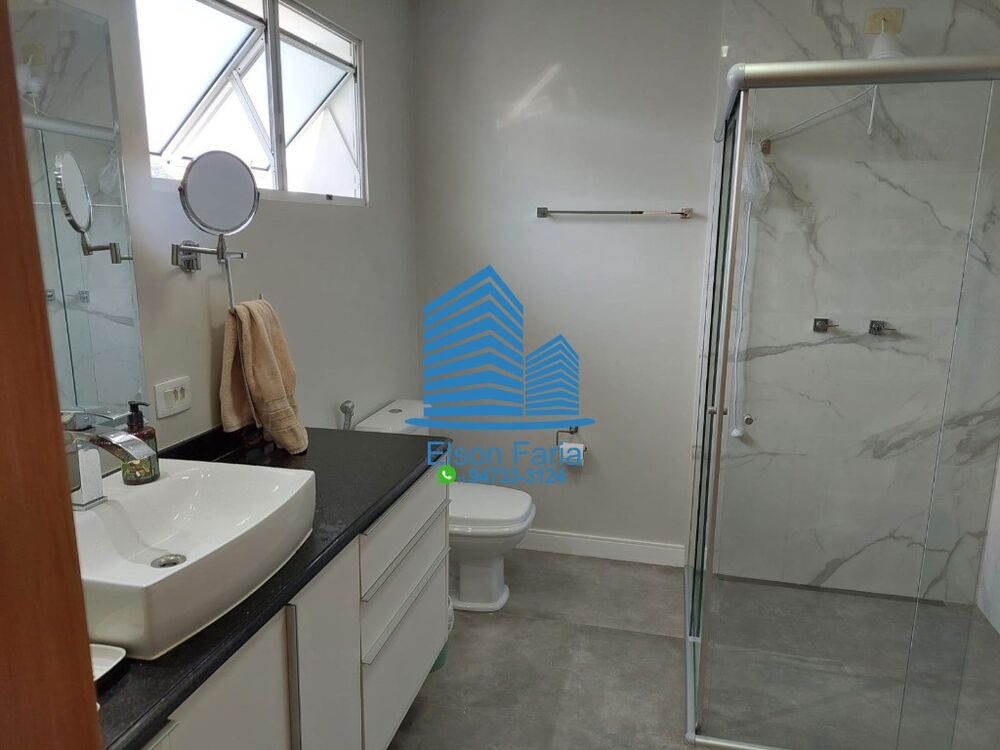 Casa, 4 quartos, 273 m² - Foto 1
