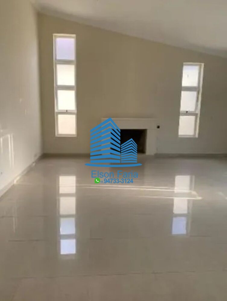 Casa para alugar com 3 quartos, 280m² - Foto 1