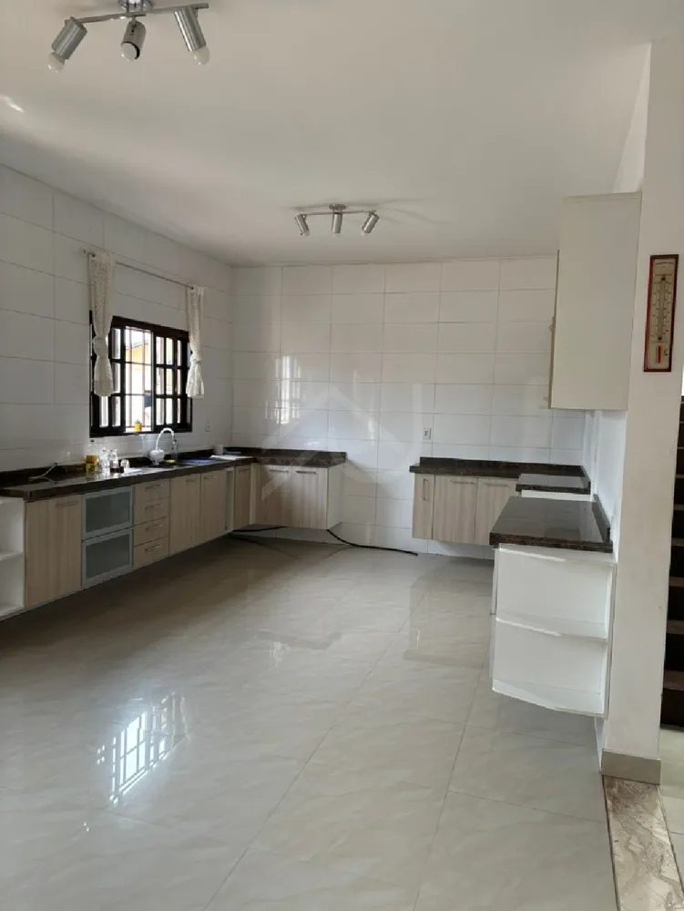 Casa, 3 quartos, 284 m² - Foto 3