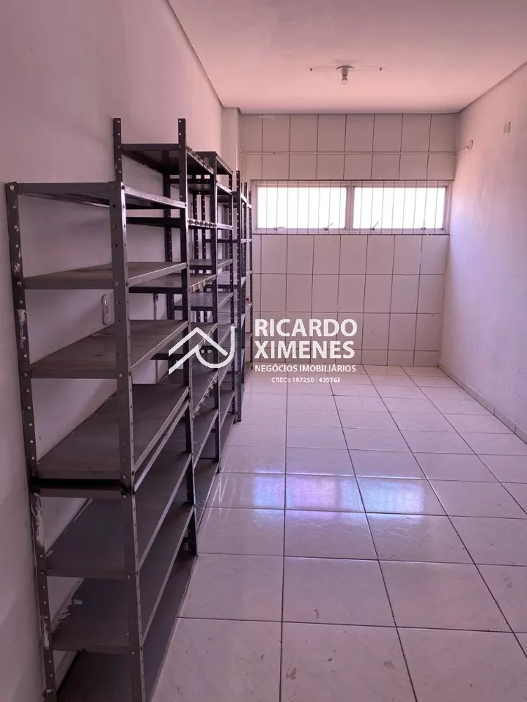 Depósito-Galpão, 777 m² - Foto 2