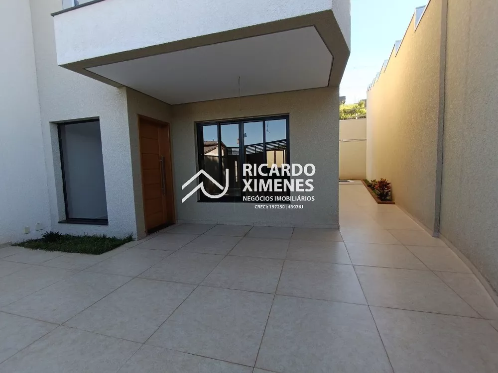 Casa, 3 quartos, 127 m² - Foto 1