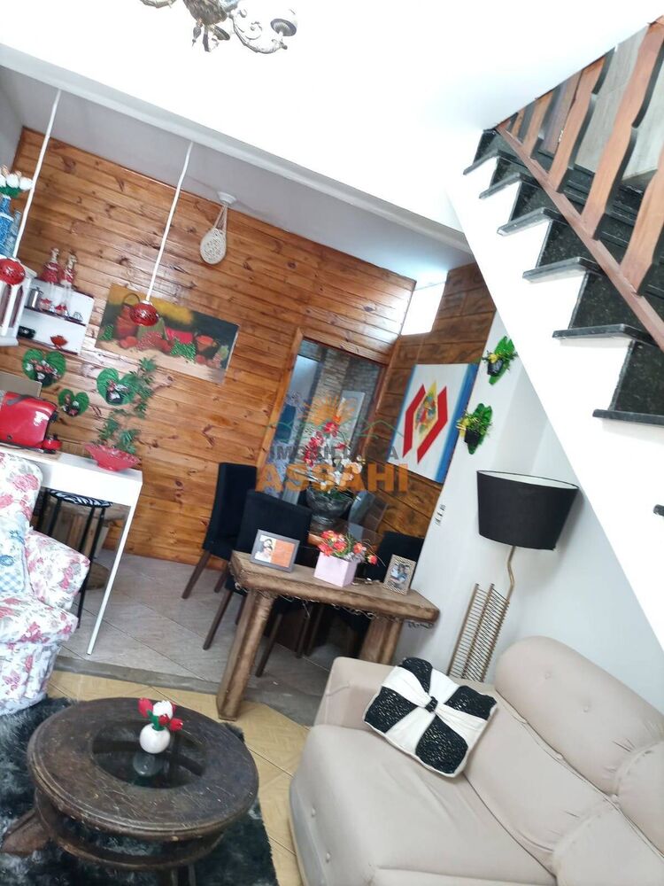 Casa à venda com 4 quartos, 125m² - Foto 3