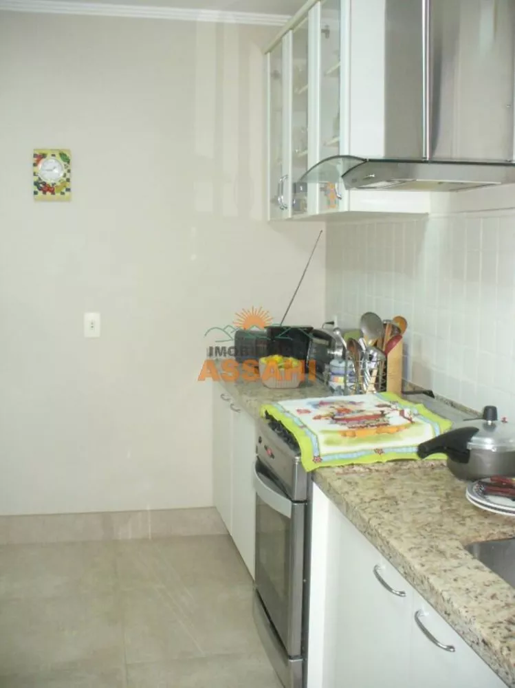 Apartamento à venda com 3 quartos, 97m² - Foto 4