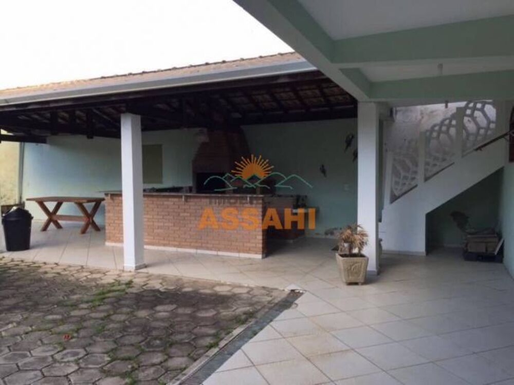 Casa à venda com 4 quartos, 2859m² - Foto 1