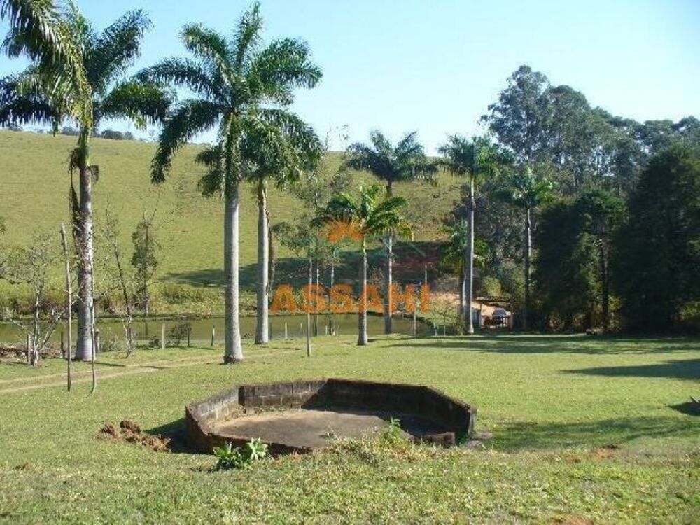 Sítio à venda com 2 quartos, 1m² - Foto 12