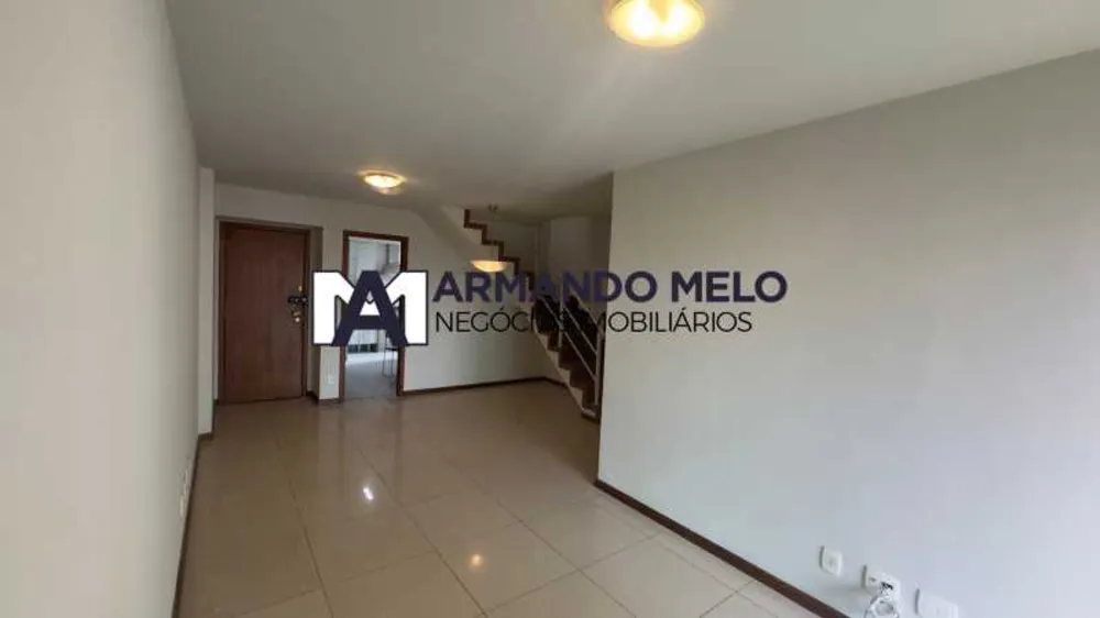Cobertura, 3 quartos, 210 m² - Foto 2