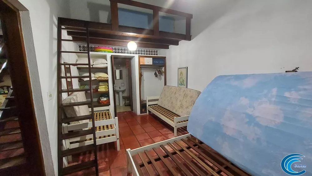 Casa, 4 quartos, 161 m² - Foto 1