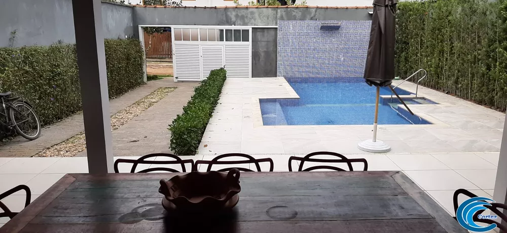 Casa, 5 quartos, 208 m² - Foto 2