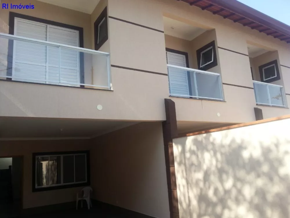 Casa, 3 quartos, 112 m² - Foto 1