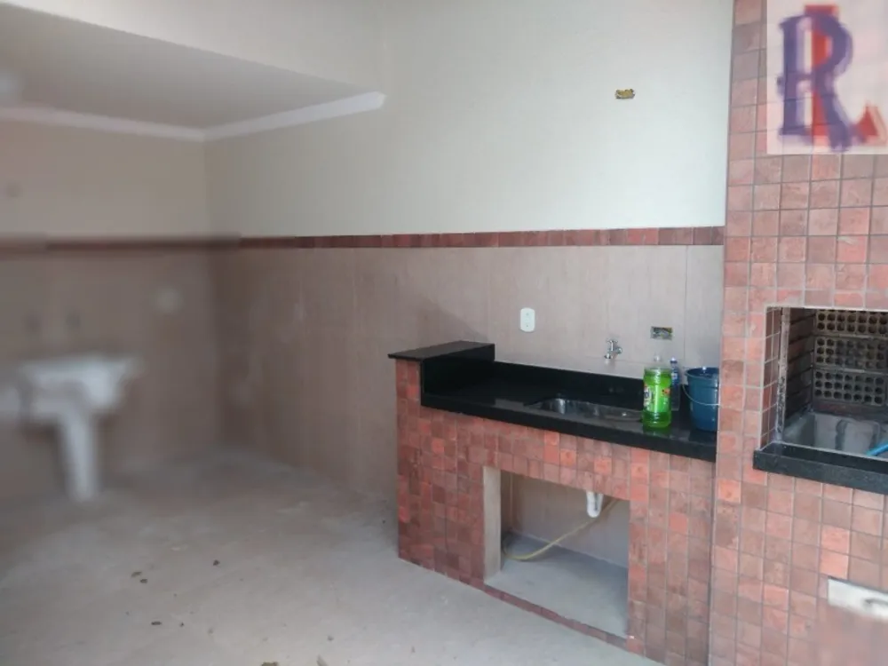 Sobrado, 3 quartos, 198 m² - Foto 2