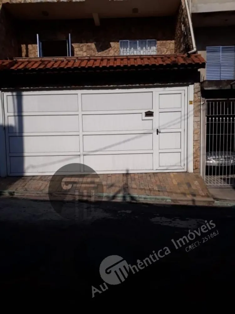 Sobrado, 3 quartos, 198 m² - Foto 1