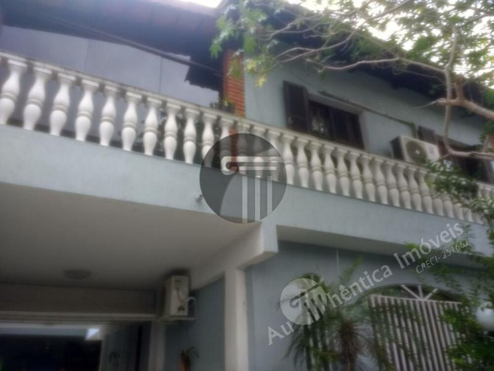 Sobrado, 3 quartos, 270 m² - Foto 1