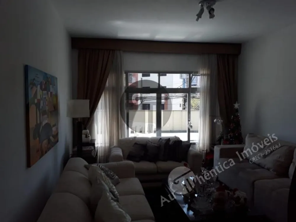 Sobrado, 3 quartos, 257 m² - Foto 1