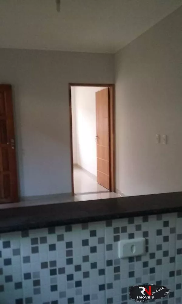 Casa à venda com 2 quartos, 60m² - Foto 8