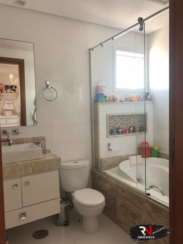 Apartamento, 3 quartos, 137 m² - Foto 1