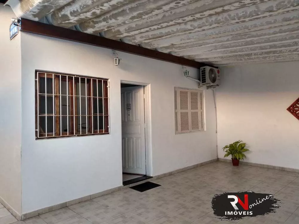 Casa à venda com 2 quartos, 90m² - Foto 1