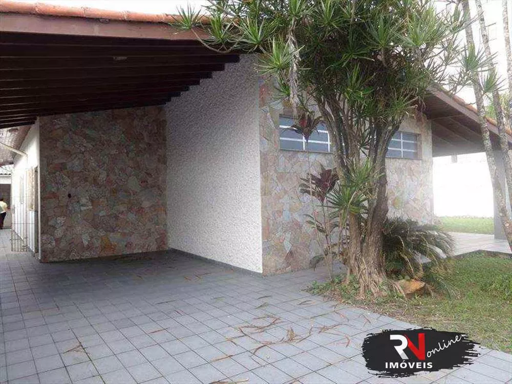 Casa à venda com 3 quartos, 180m² - Foto 1