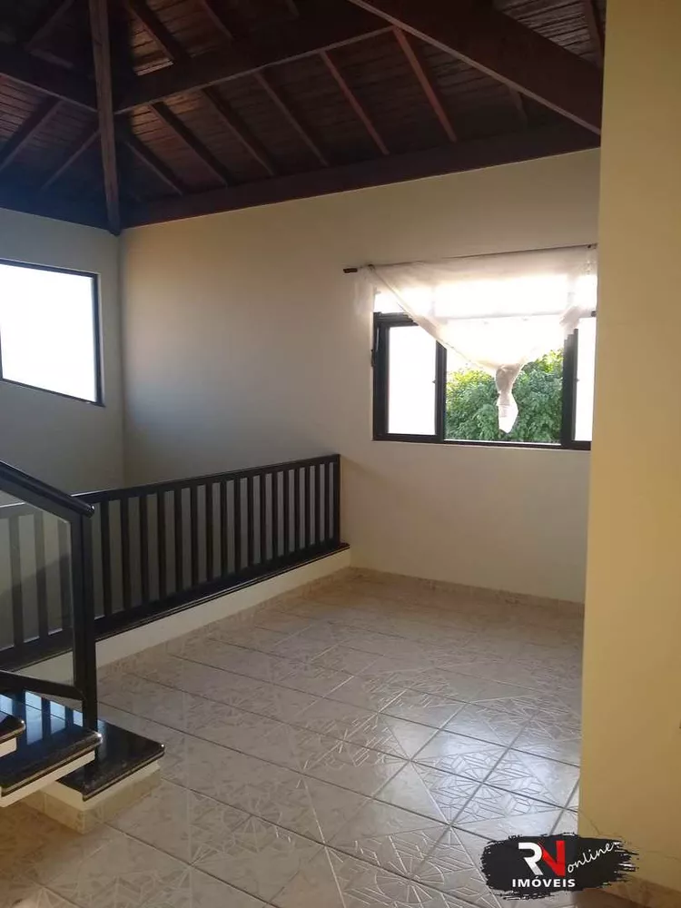 Casa, 4 quartos, 350 m² - Foto 1
