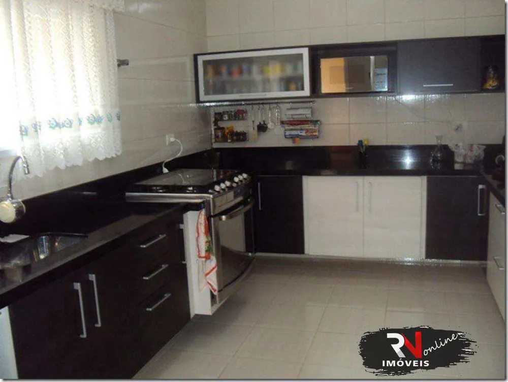 Casa, 4 quartos, 200 m² - Foto 4