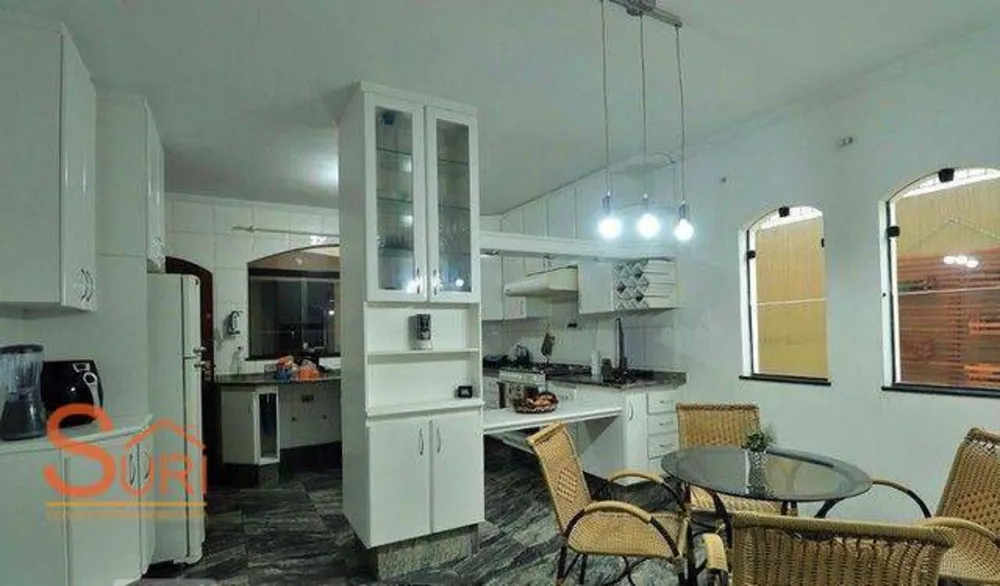 Sobrado, 4 quartos, 300 m² - Foto 1