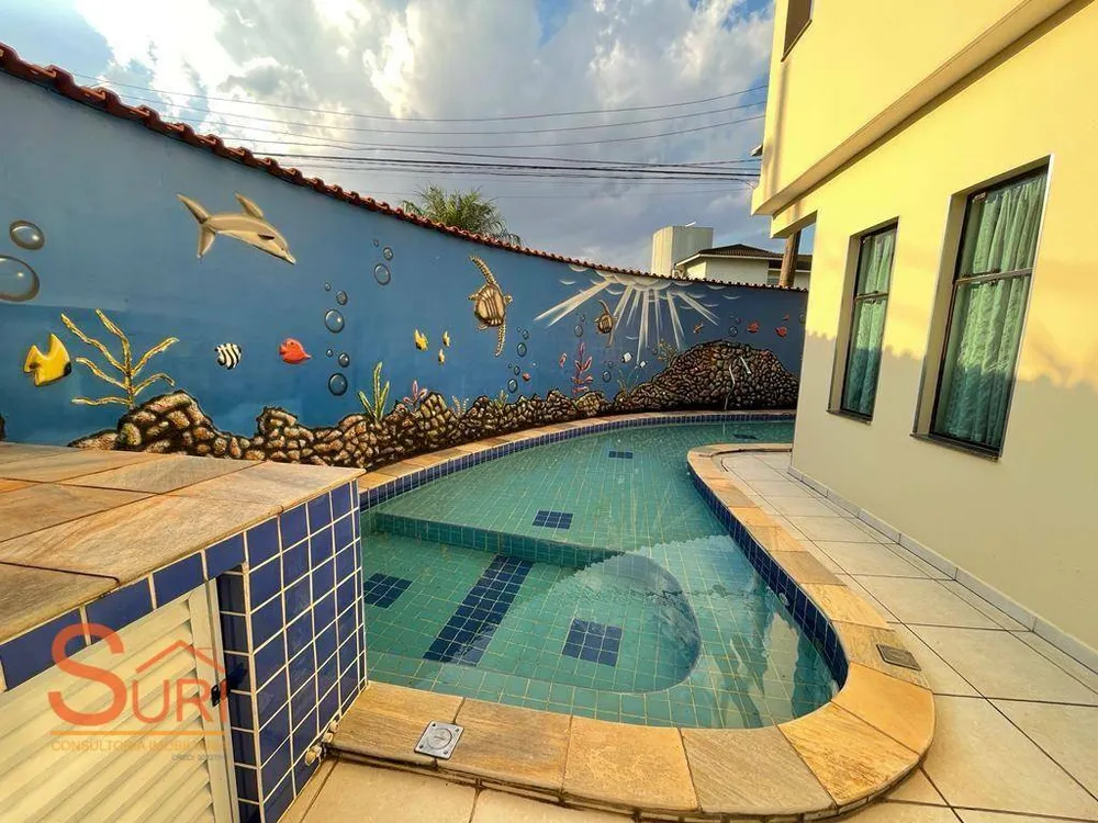 Sobrado, 4 quartos, 256 m² - Foto 1