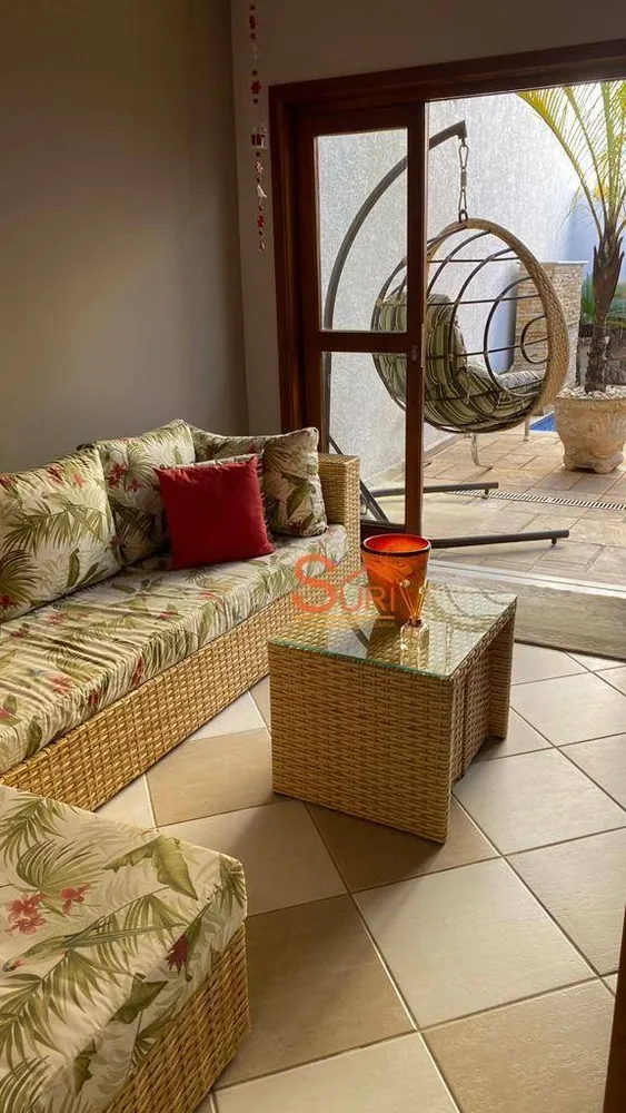 Casa, 3 quartos, 244 m² - Foto 2
