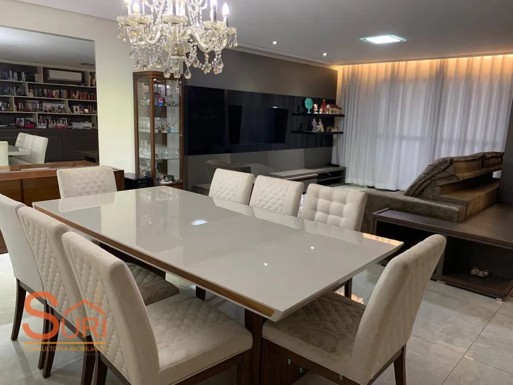 Apartamento, 3 quartos, 200 m² - Foto 2