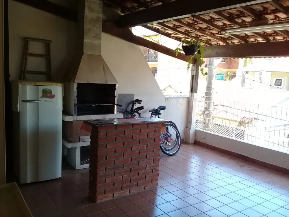 Sobrado, 3 quartos, 200 m² - Foto 1